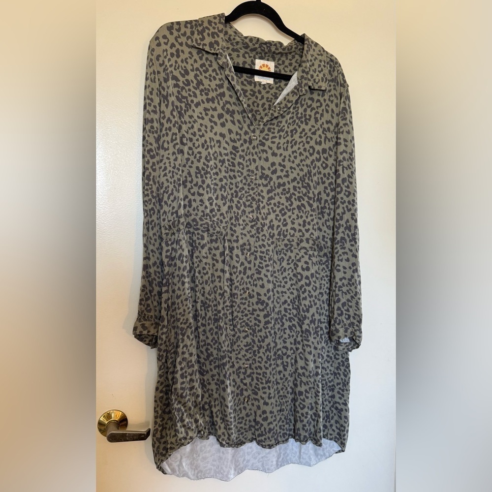 C&C California Green Animal Print Cinch Waist Dress in Size XL